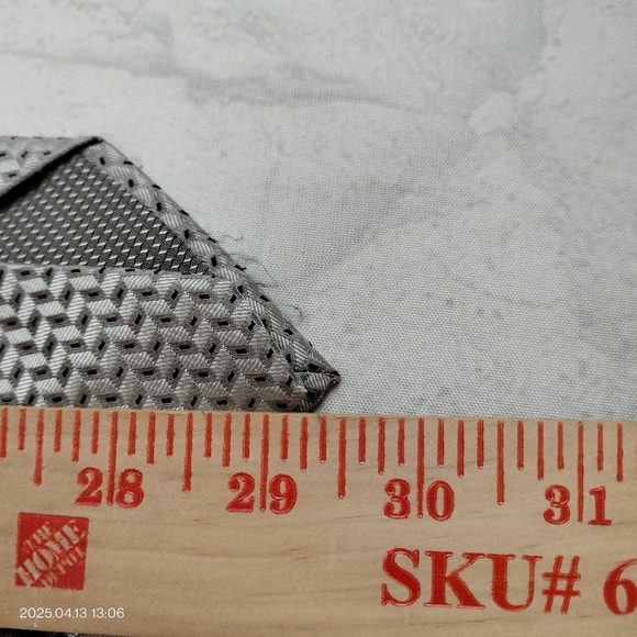 Roberto Villini Silk Elegant Necktie Gray Abstract Zigzag Handmade Formal Tie - Picture 4 of 8